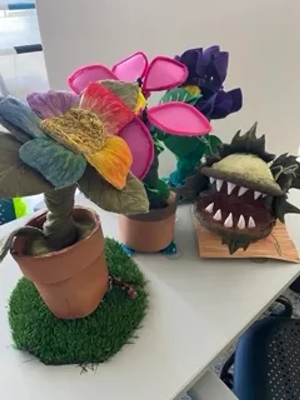AI-Driven Robotic Flower